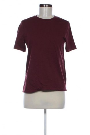 Γυναικείο t-shirt Pieces, Μέγεθος XS, Χρώμα Κόκκινο, Τιμή 19,99 €