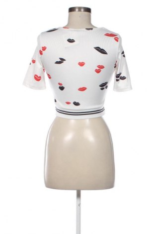 Damski T-shirt Voyelles, Rozmiar M, Kolor Kolorowy, Cena 39,08 zł