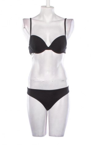Damski strój kąpielowy Emporio Armani, Rozmiar S, Kolor Czarny, Cena 584,99 zł