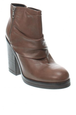 Damen Stiefeletten Alesya, Größe 39, Farbe Braun, Preis € 89,99