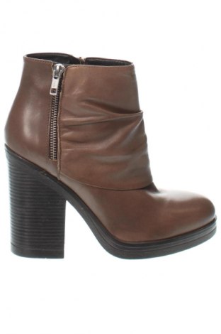 Damen Stiefeletten Alesya, Größe 38, Farbe Braun, Preis € 114,21