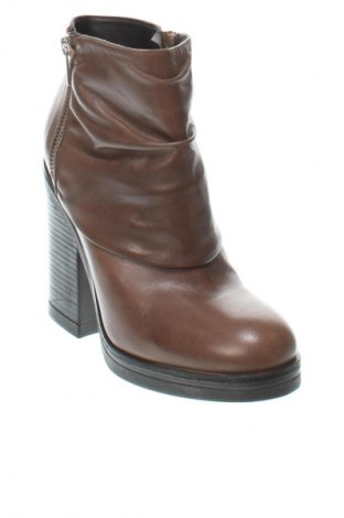 Damen Stiefeletten Alesya, Größe 36, Farbe Braun, Preis € 89,99