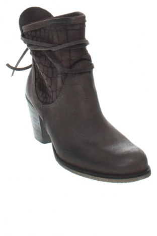 Damen Stiefeletten Alesya, Größe 39, Farbe Braun, Preis € 89,99