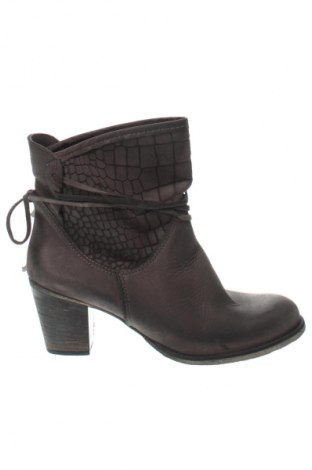 Damen Stiefeletten Alesya, Größe 40, Farbe Braun, Preis € 89,99