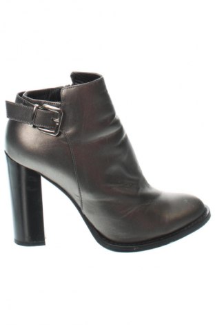 Damen Stiefeletten GiAnni, Größe 38, Farbe Grau, Preis € 38,36