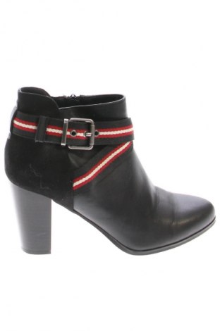 Damen Stiefeletten Graceland, Größe 40, Farbe Schwarz, Preis 25,00 €