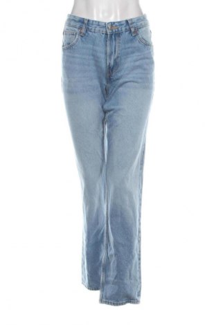 Damskie jeansy Bershka, Rozmiar XS, Kolor Niebieski, Cena 86,99 zł