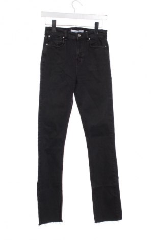 Dámske džínsy  Bershka, Veľkosť XS, Farba Čierna, Cena  9,95 €