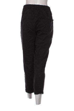 Damskie jeansy Bershka, Rozmiar M, Kolor Czarny, Cena 71,99 zł