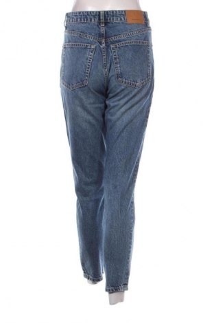 Γυναικείο Τζίν Bershka, Μέγεθος S, Χρώμα Μπλέ, Τιμή 14,83 €