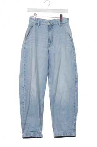 Dámské džíny  Bershka, Velikost XS, Barva Modrá, Cena  487,00 Kč