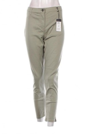 Damen Jeans Betty Barclay, Größe L, Farbe Grün, Preis 87,98 €