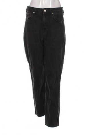 Blugi de femei Cropp, Mărime M, Culoare Negru, Preț 108,00 Lei