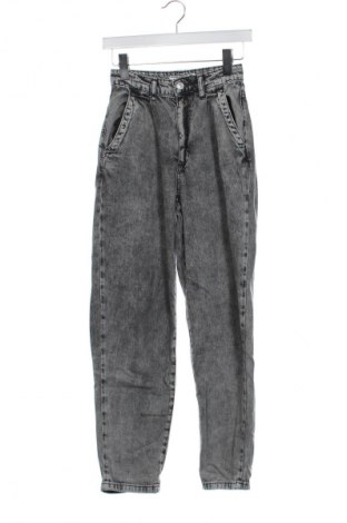 Damskie jeansy Garage, Rozmiar XXS, Kolor Szary, Cena 61,99 zł