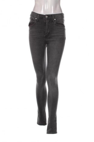 Blugi de femei Levi's, Mărime M, Culoare Gri, Preț 237,99 Lei