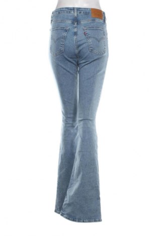 Дамски дънки Levi's, Размер M, Цвят Син, Цена 174,99 лв.