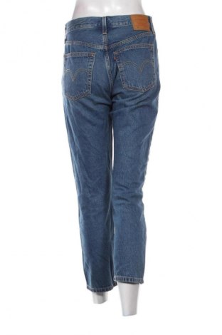 Дамски дънки Levi's, Размер M, Цвят Син, Цена 174,99 лв.