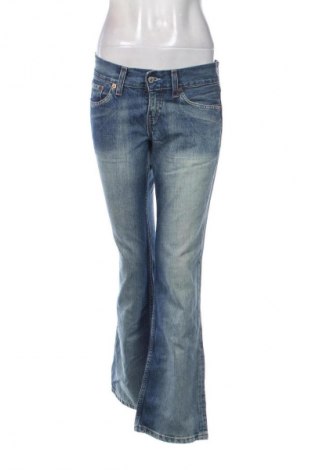 Γυναικείο Τζίν Levi's, Μέγεθος M, Χρώμα Μπλέ, Τιμή 38,00 €
