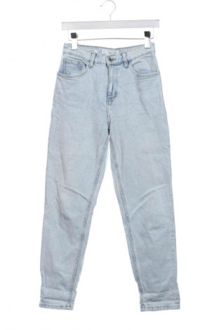 Дамски дънки Mango, Размер XS, Цвят Син, Цена 34,99 лв.
