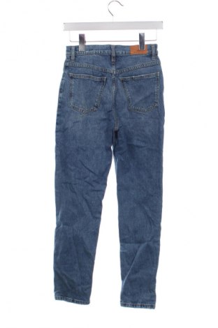 Damskie jeansy Mango, Rozmiar XS, Kolor Niebieski, Cena 111,99 zł