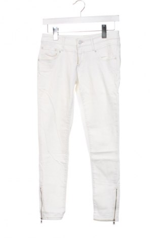 Damen Jeans Mavi, Größe M, Farbe Weiß, Preis 28,99 €