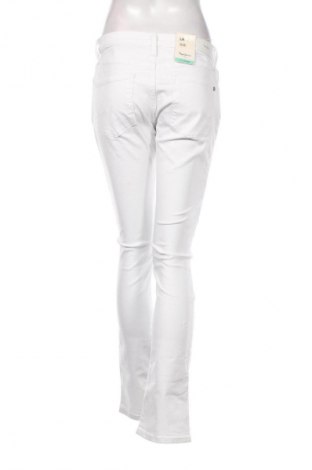 Blugi de femei Pepe Jeans, Mărime L, Culoare Alb, Preț 594,99 Lei