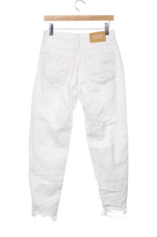 Damskie jeansy Pull&Bear, Rozmiar M, Kolor Biały, Cena 66,67 zł