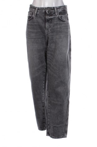 Damskie jeansy Pull&Bear, Rozmiar M, Kolor Szary, Cena 66,67 zł