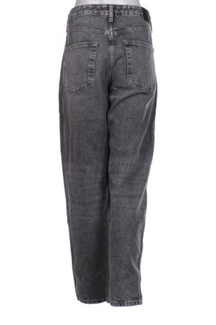 Damskie jeansy Pull&Bear, Rozmiar M, Kolor Szary, Cena 66,67 zł
