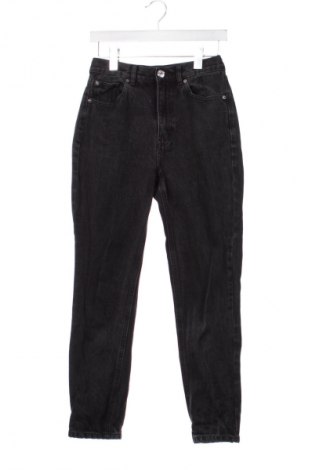 Damskie jeansy Pull&Bear, Rozmiar S, Kolor Czarny, Cena 66,65 zł