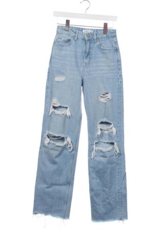 Дамски дънки Pull&Bear, Размер XS, Цвят Син, Цена 29,00 лв.