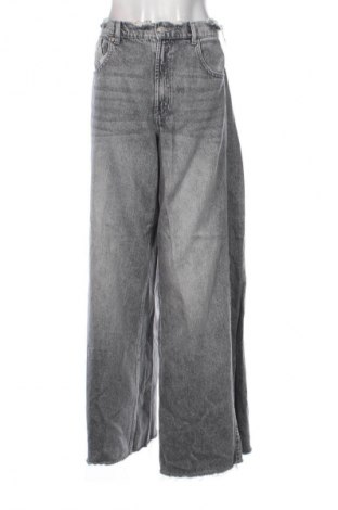 Дамски дънки Reserved, Размер XL, Цвят Сив, Цена 31,99 лв.