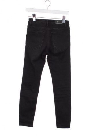 Dámske džínsy  Stradivarius, Veľkosť XS, Farba Čierna, Cena  14,95 €