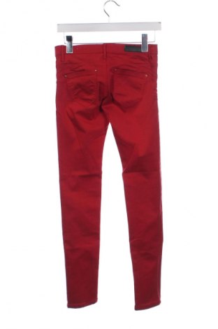 Dámske džínsy  Stradivarius, Veľkosť XS, Farba Červená, Cena  14,91 €