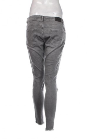 Дамски дънки Superdry, Размер L, Цвят Сив, Цена 51,99 лв.