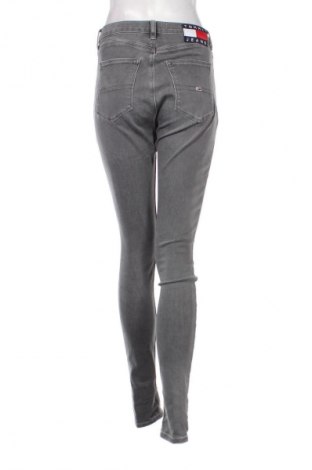 Blugi de femei Tommy Jeans, Mărime S, Culoare Gri, Preț 258,99 Lei