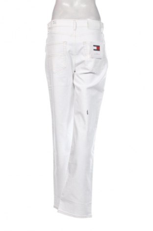 Дамски дънки Tommy Jeans, Размер L, Цвят Бял, Цена 174,99 лв.