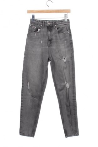 Dámské džíny  Tommy Jeans, Velikost XS, Barva Šedá, Cena  1 119,00 Kč