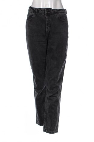 Blugi de femei Trendyol, Mărime M, Culoare Negru, Preț 107,90 Lei