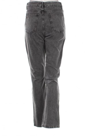 Blugi de femei Trendyol, Mărime M, Culoare Negru, Preț 108,00 Lei