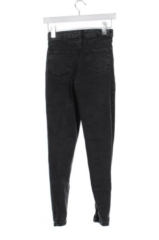 Дамски дънки Unbranded, Размер XS, Цвят Сив, Цена 11,99 лв.