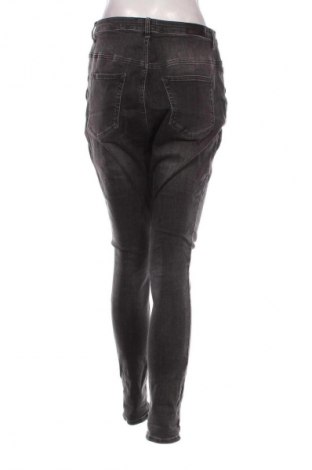 Дамски дънки Vero Moda, Размер XL, Цвят Сив, Цена 34,00 лв.