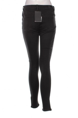 Blugi de femei Vero Moda, Mărime M, Culoare Negru, Preț 265,99 Lei