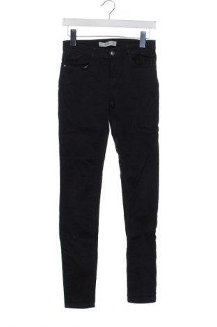 Damskie jeansy Zara, Rozmiar S, Kolor Niebieski, Cena 62,07 zł