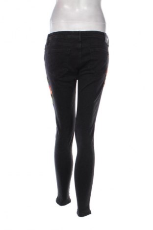 Blugi de femei Zara, Mărime S, Culoare Multicolor, Preț 71,05 Lei