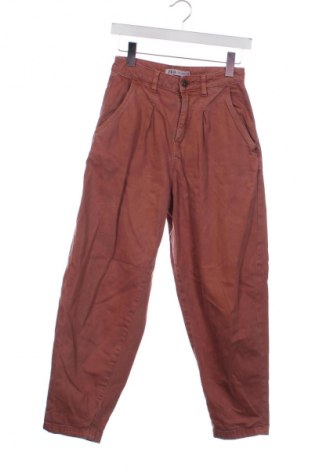 Damen Jeans Zara, Größe XS, Farbe Aschrosa, Preis 13,80 €