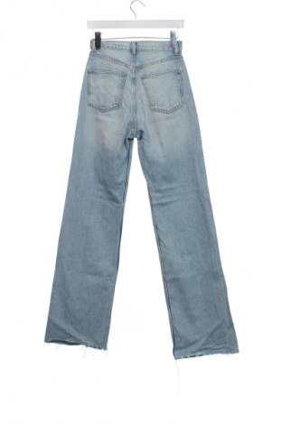 Damskie jeansy Zara, Rozmiar XS, Kolor Niebieski, Cena 62,07 zł
