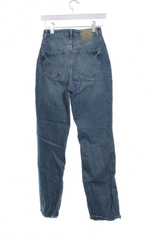 Γυναικείο Τζίν Zara, Μέγεθος XS, Χρώμα Μπλέ, Τιμή 9,99 €