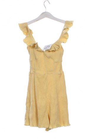 Dámská krátká kombinéza  Bershka, Velikost XS, Barva Žlutá, Cena  494,00 Kč