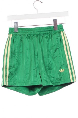 Pantaloni scurți de femei Adidas Originals, Mărime XS, Culoare Multicolor, Preț 265,99 Lei